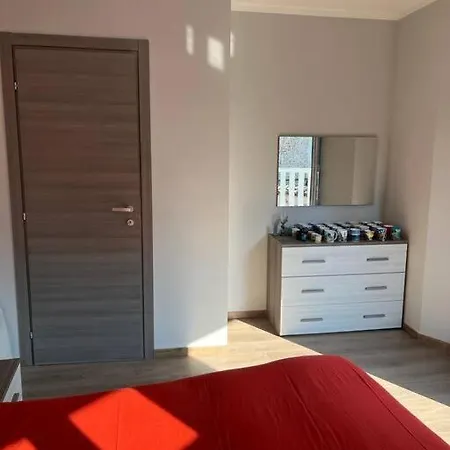 Apartman L'angolo Di Roero *